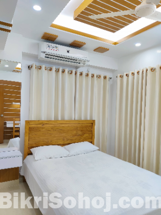 Rent a comfy 3BHK serviced apartment in Bashundhara R/A